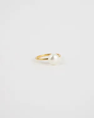 Classic Freshwater Pearl Ring - Timeless Elegance & Sophistication
