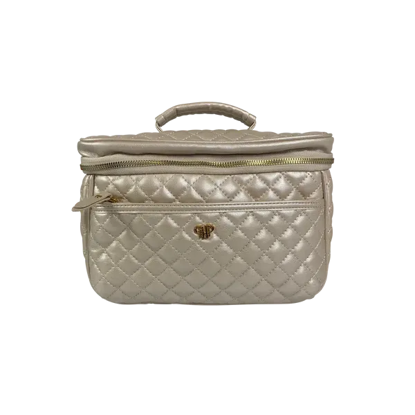 Classic Train Case - Pearl Quilted
