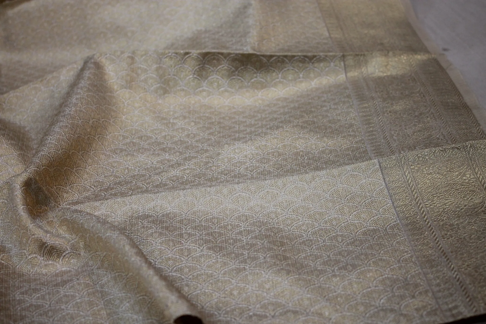 Off-White Pure Tissue Silk Sari: Timeless Elegance