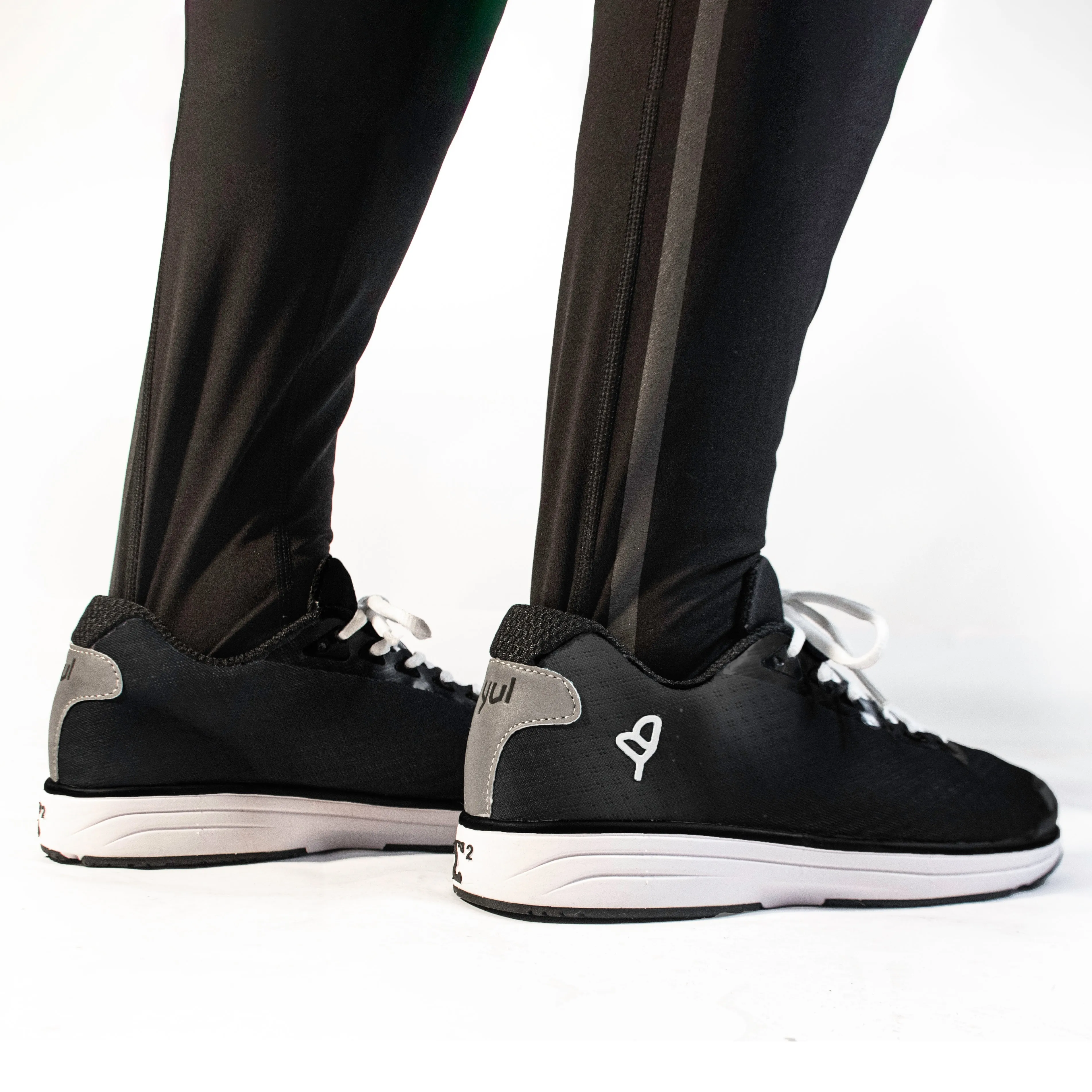 Road - Hummingbird - Essentials Black