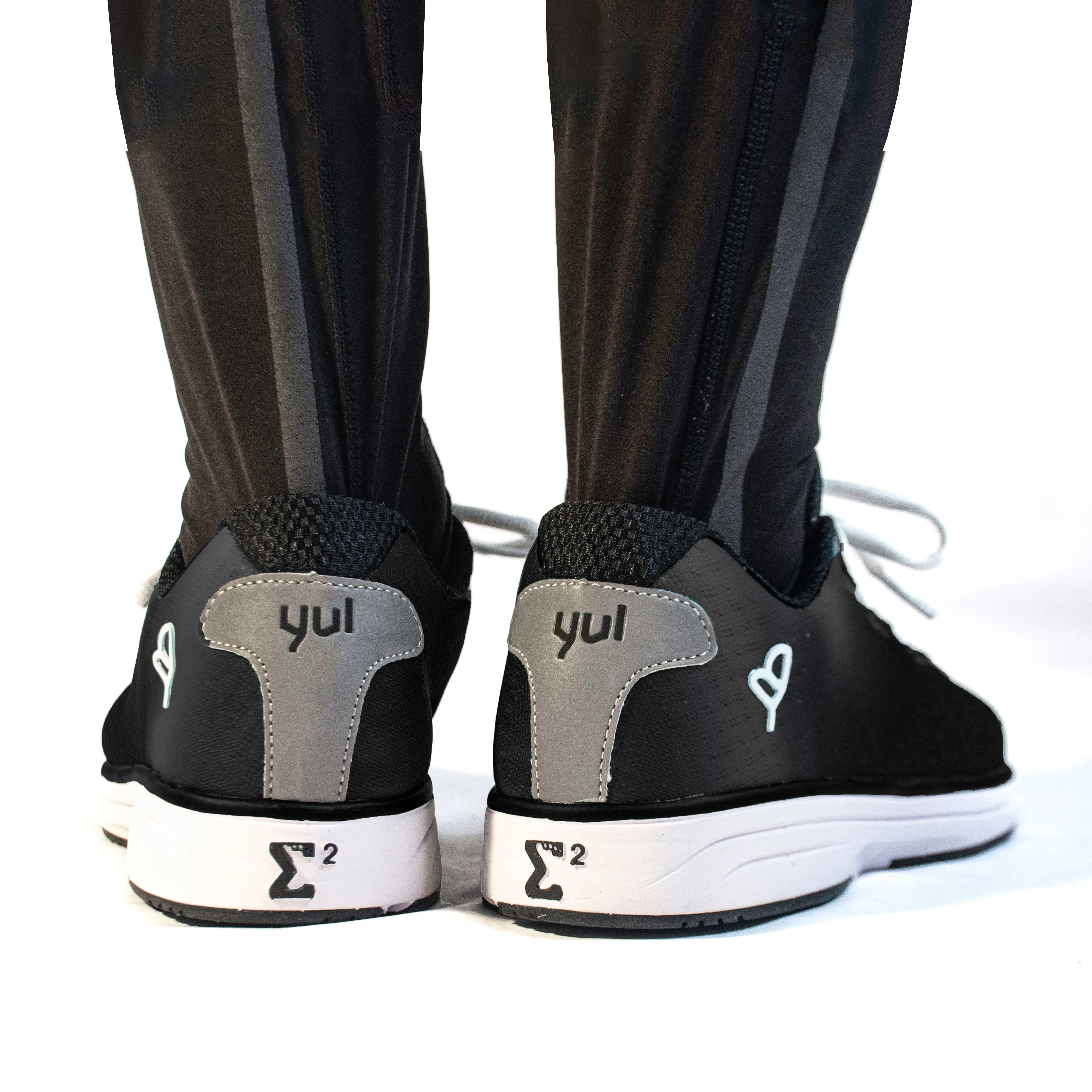 Road - Hummingbird - Essentials Black