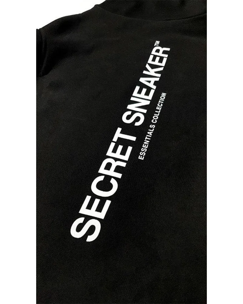 SSS ESSENTIALS SIGNATURE LOGO TEE BLACK